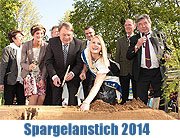 Spargelanstich am 7.4. auf dem Viktualienmarkt: offizieller Beginn der Spargelzeit (©Foto: Martin Schmitz)